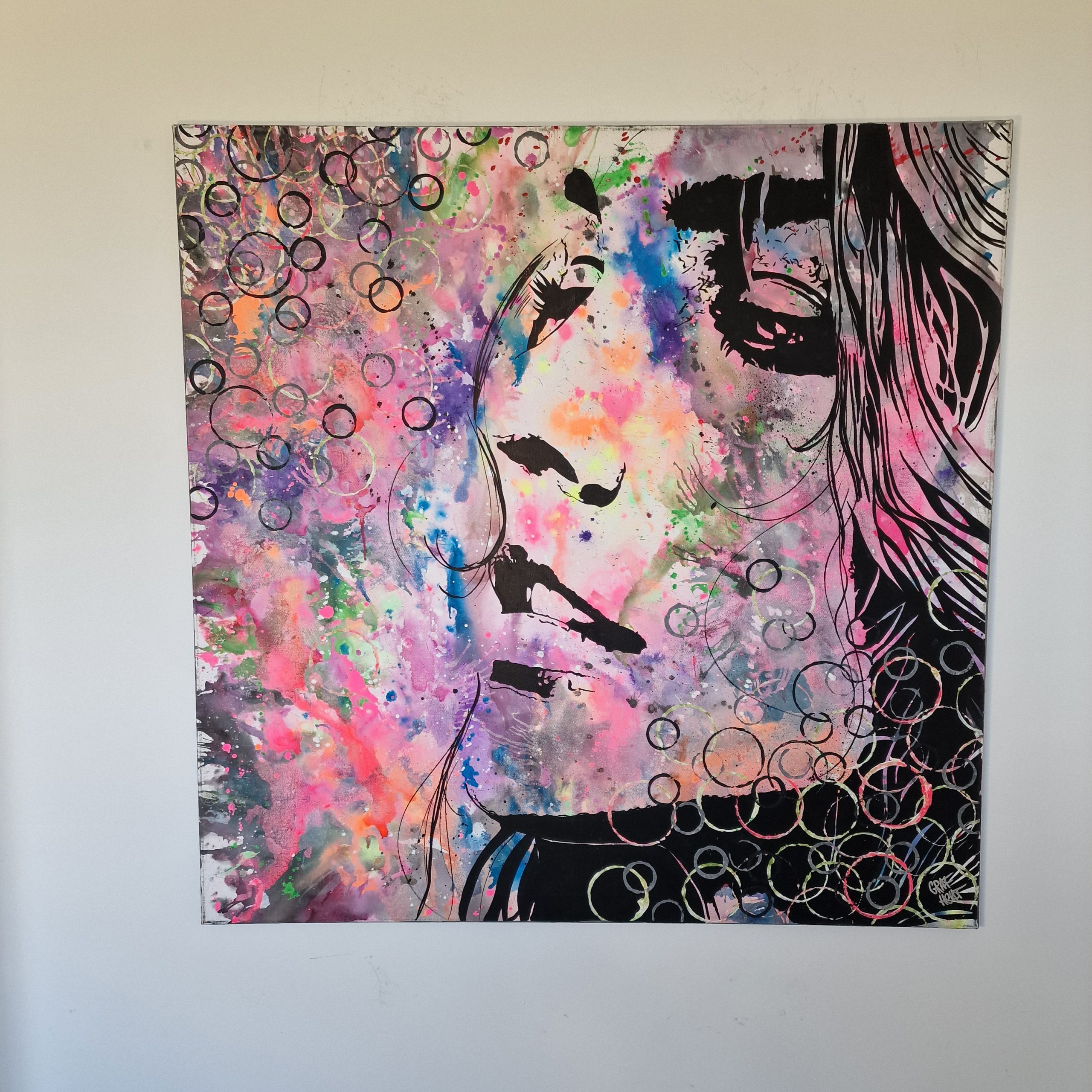 femme fluo pop ( L'ESSENCE DU REGARD )